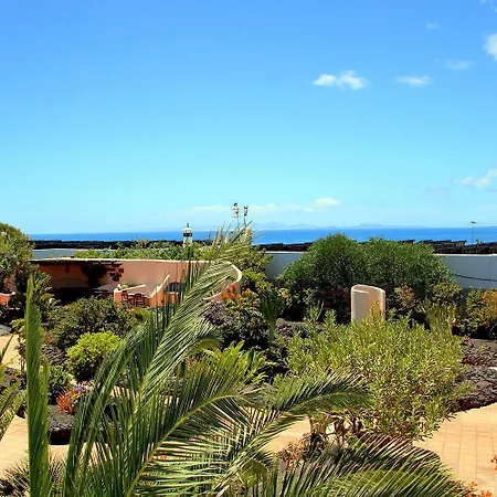 App 5a - Sonniger Balkon, Meerblick, Sehr Ruhig, 5 Min Zum *